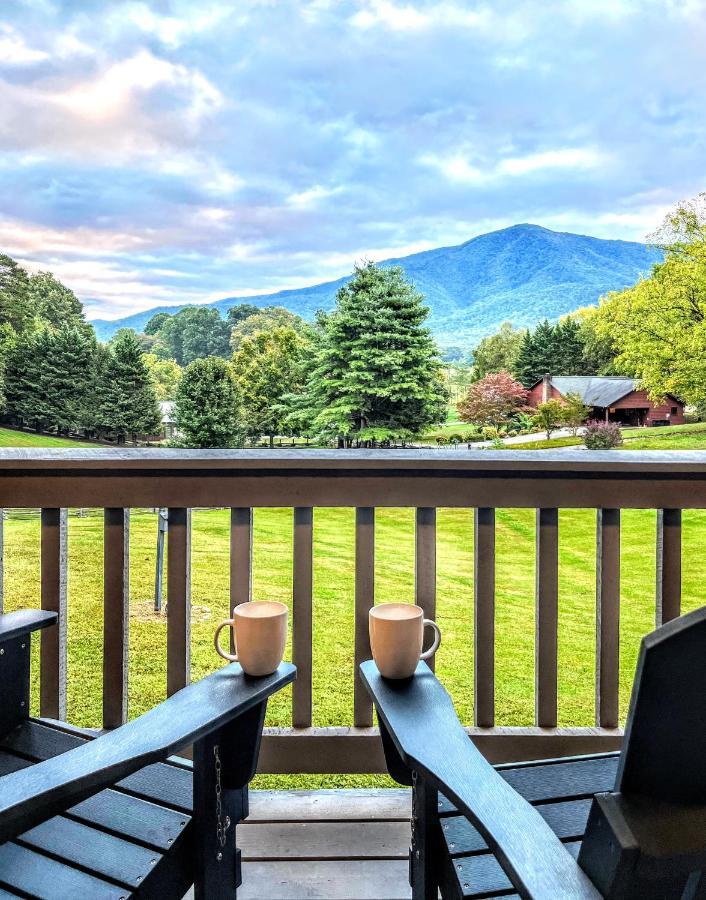 Ole Smoky Bnb - Game Room, Hot Tub, Mtn Views! Pigeon Forge Dış mekan fotoğraf
