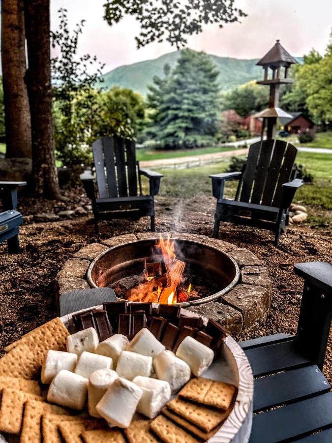 Ole Smoky Bnb - Game Room, Hot Tub, Mtn Views! Pigeon Forge Dış mekan fotoğraf