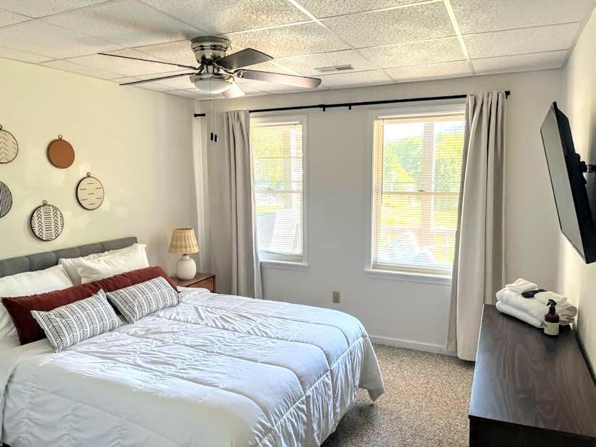 Ole Smoky Bnb - Game Room, Hot Tub, Mtn Views! Pigeon Forge Dış mekan fotoğraf