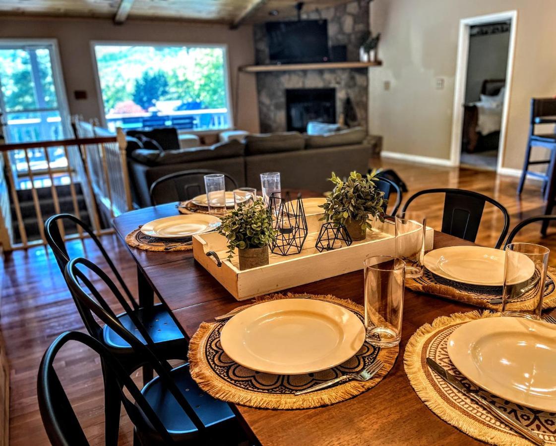 Ole Smoky Bnb - Game Room, Hot Tub, Mtn Views! Pigeon Forge Dış mekan fotoğraf
