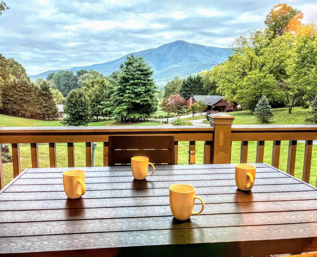 Ole Smoky Bnb - Game Room, Hot Tub, Mtn Views! Pigeon Forge Dış mekan fotoğraf
