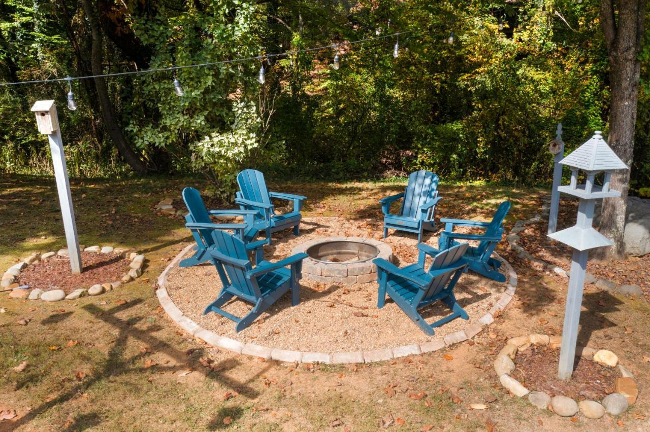 Ole Smoky Bnb - Game Room, Hot Tub, Mtn Views! Pigeon Forge Dış mekan fotoğraf